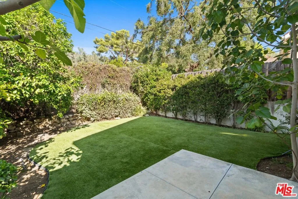 2409 Olive Avenue, La Crescenta, California 91214 home-pic-20